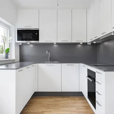 Rent this 2 bed apartment on Skyttens gata 540 in 136 61 Handen, Sweden