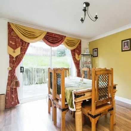 Image 4 - Foxhall Close, Colwyn Bay, LL29 8RT, United Kingdom - House for sale