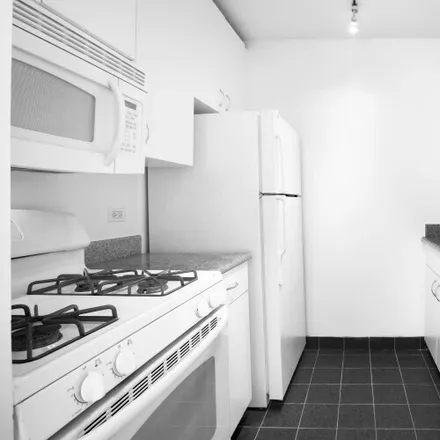 Image 3 - 180 W 60th St, Unit 7E - Apartment for rent