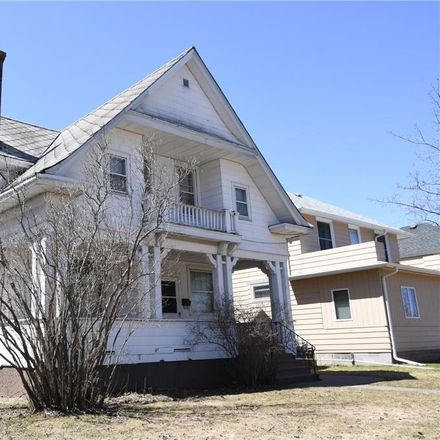 Rent this 3 bed house on 1627 Weeks Avenue in City of Superior, WI 54880