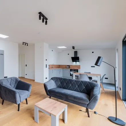 Rent this 2 bed apartment on Dr. Mark Swatek in Ravenéstraße 4, 13347 Berlin