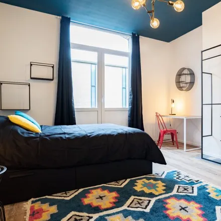 Rent this 9 bed room on Rue Mosselman 8 in 4000 Liège, Belgium
