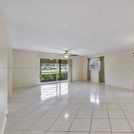 Image 9 - 12750 Southwest 4th Court, Pembroke Pines, FL 33027, USA - Condo for rent