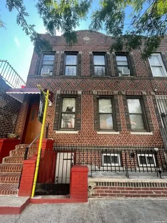 Buy this 7 bed house on 86-50 127th Street in New York, NY 11418
