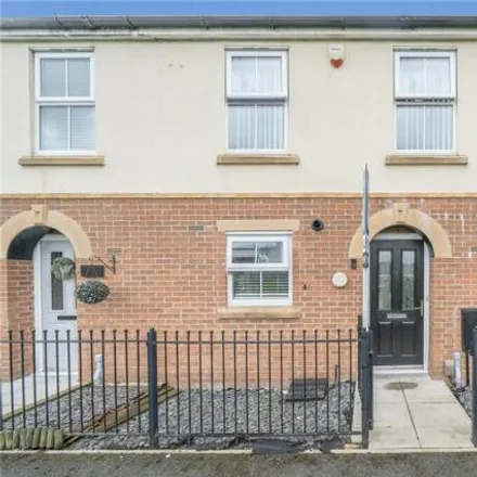 Buy this 3 bed townhouse on unnamed road in Knowsley, L36 3XR