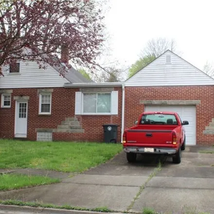 Buy this 3 bed house on 2494 Eastgate Avenue in Akron, OH 44312