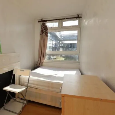 Rent this studio house on Ballin Court in London, E14 3JP