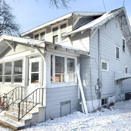 Buy this 3 bed house on 1519 3rd Avenue South in Fargo, ND 58103
