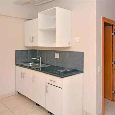 Image 3 - Claim Street, Doornfontein, Johannesburg, 2001, South Africa - Apartment for rent