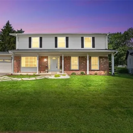 Buy this 5 bed house on 1051 Fernpark Drive in Fernridge, Creve Coeur