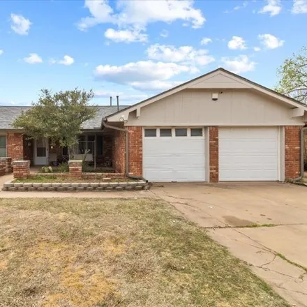 Buy this 3 bed house on 924 Northeast 4th Street in Moore, OK 73160