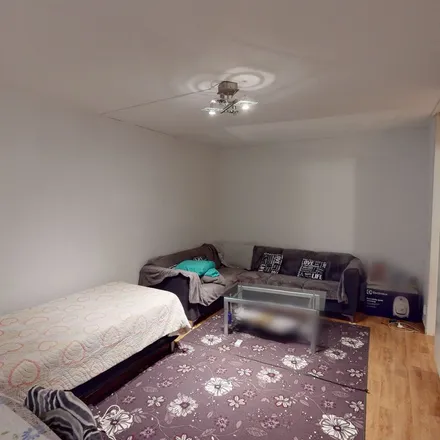 Rent this 1 bed apartment on Järnvägsgatan in 541 50 Skövde, Sweden
