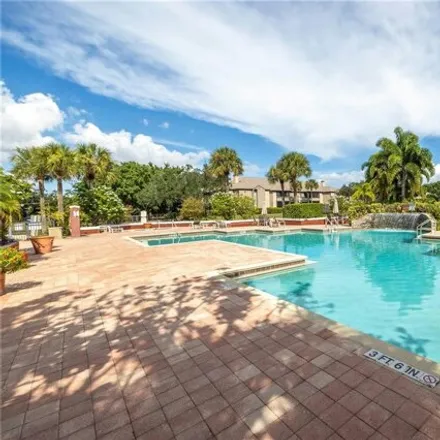 Image 3 - Waterford, Saint Petersburg, FL, USA - Condo for sale