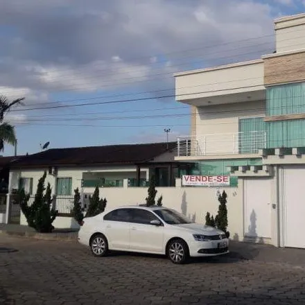 Image 2 - Avenida Duque de Caxias, Jardim Maluche, Brusque - SC, 88350-000, Brazil - House for sale