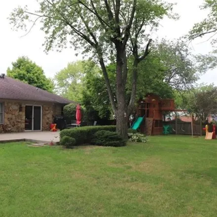 Image 5 - 10909 Lakeshore Drive West, Carmel, IN 46033, USA - House for rent