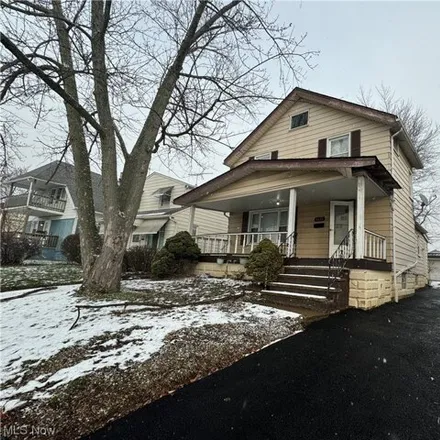 Image 2 - 4629 Blythin Road, Garfield Heights, OH 44125, USA - House for sale
