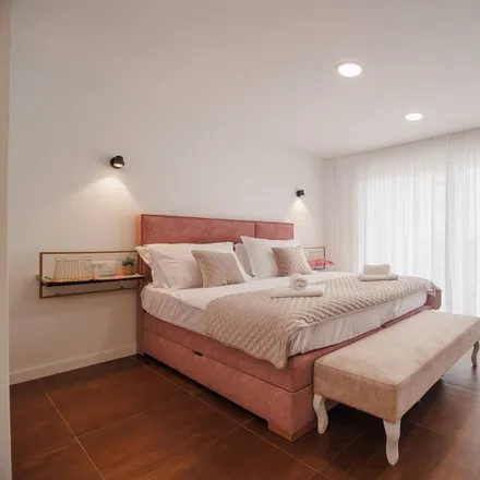 Rent this 3 bed house on 21312 Općina Podstrana
