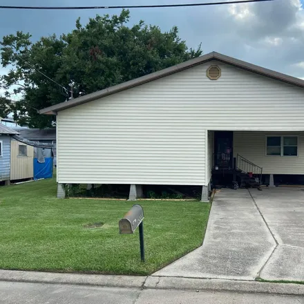 Buy this 3 bed house on Park Avenue in Houma, LA 70364