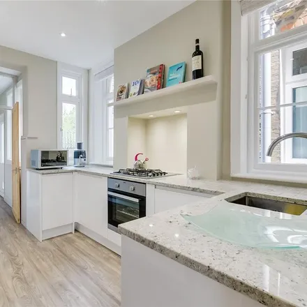 Rent this 2 bed apartment on 16 in 16A Burlington Avenue, London