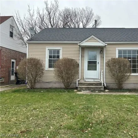 Rent this 2 bed house on 4633 West 146th Street in Cleveland, OH 44135