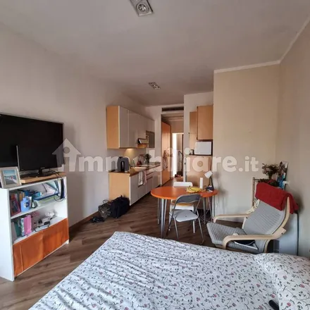 Image 2 - Via Lorenzo Valla 1, 27100 Pavia PV, Italy - Apartment for rent