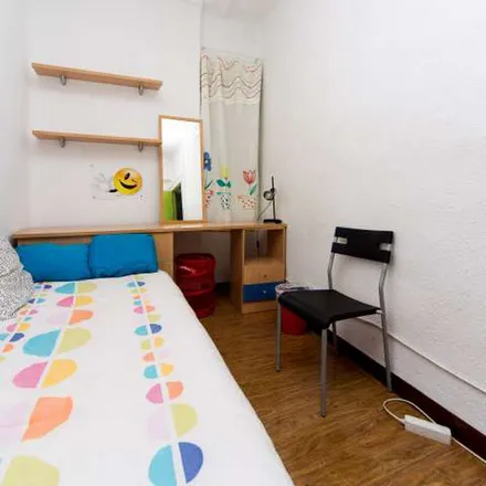 Rent this 6 bed apartment on Madrid in Calle de los Cabestreros, 5