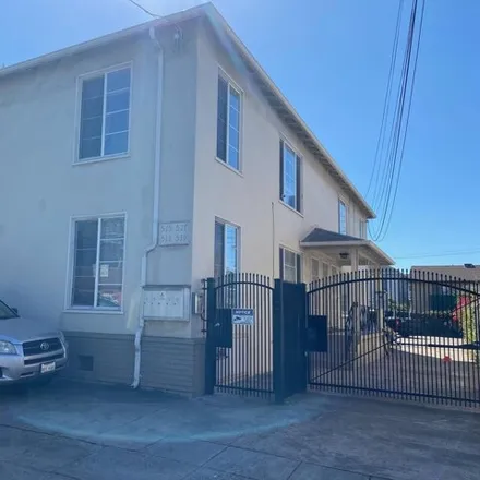 Buy this 4 bed house on 515 42nd Street in Oakland, CA 94609