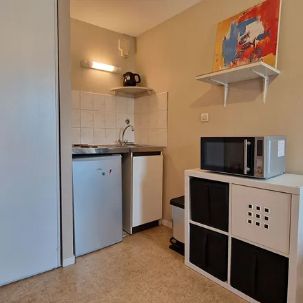 Rent this 1 bed apartment on 8 Rue Montoir Poissonnerie in 14000 Caen, France