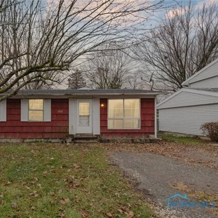 Buy this 3 bed house on unnamed road in Findlay, OH 45840