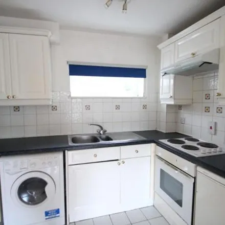 Image 2 - Park Street, Hungerford, RG17 0EF, United Kingdom - Apartment for rent