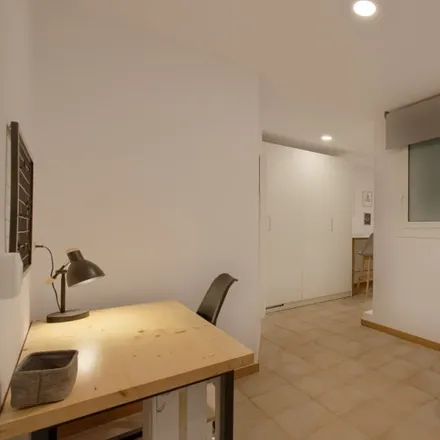 Image 4 - Carrer de Balmes, 335, 08006 Barcelona, Spain - Room for rent