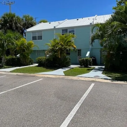 Image 2 - 1045 Shorewinds Drive, Fort Pierce Shores, Saint Lucie County, FL 34949, USA - Townhouse for rent