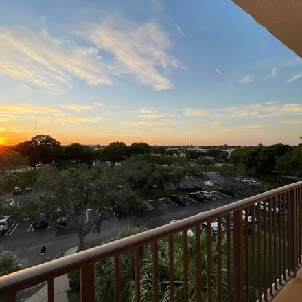 Image 9 - 2069 Lavers Circle, Delray Beach, FL 33444, USA - Apartment for rent