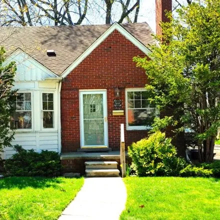 Buy this 3 bed house on 1925 Hawthorne Road in Grosse Pointe Woods, MI 48236