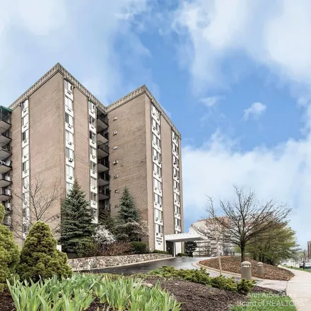 Buy this 2 bed condo on 1050 Wall Street in Ann Arbor, MI 48105