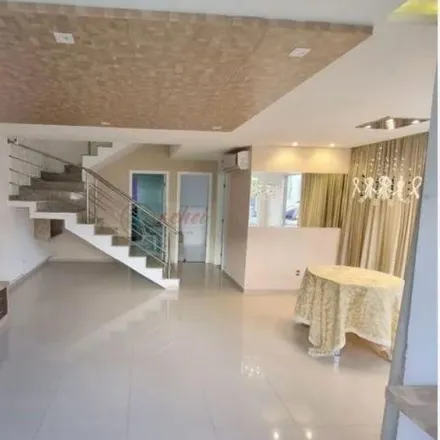 Rent this 4 bed house on Itaú in Rua Adelina de Sá, Centro