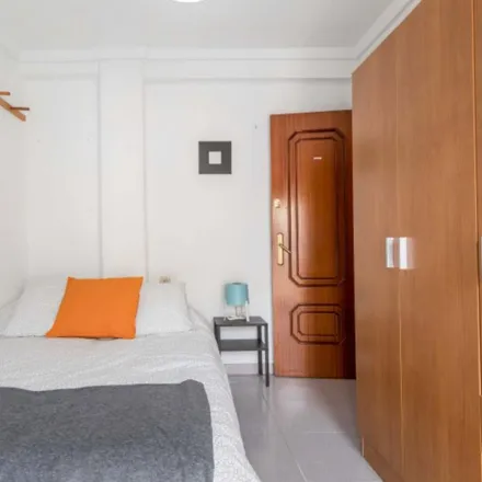 Image 2 - Carrer de Godofred Ros, 46005 Valencia, Spain - Room for rent