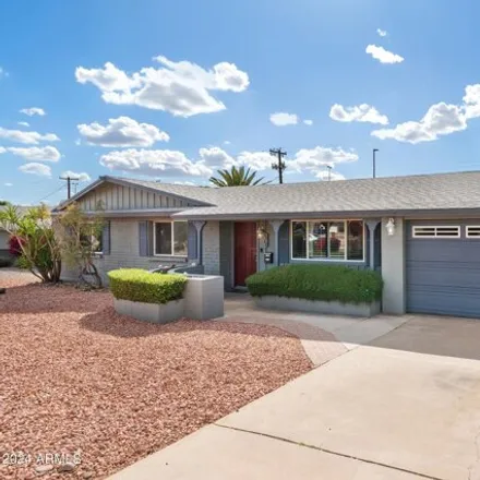 Rent this 4 bed house on 6742 North 19th Street in Phoenix, AZ 85016