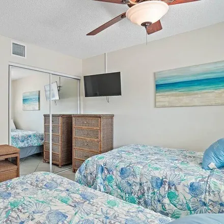 Image 6 - Madeira Beach, FL, 33708 - Condo for rent