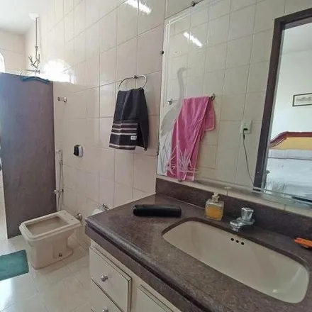 Rent this 3 bed apartment on Rua Monte Sião in Centro, Divinópolis - MG