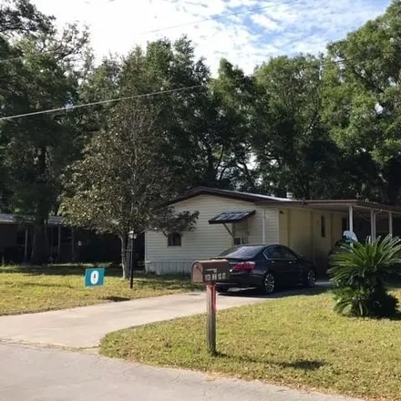 Buy this studio apartment on Magnolia Street in Levy County, FL 32692