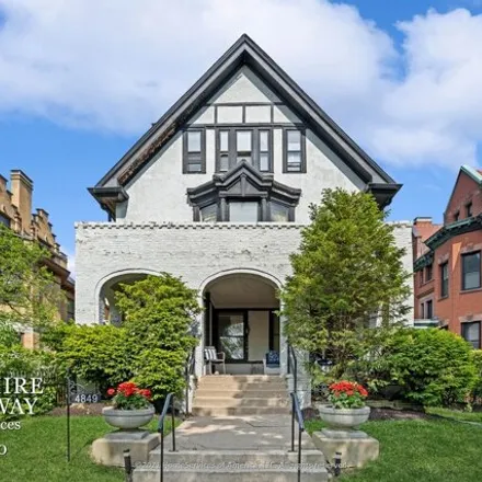 Image 1 - 4849 South Greenwood Avenue, Chicago, IL 60615, USA - House for sale