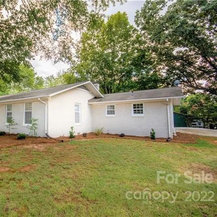 Image 3 - 608 Margaret Drive, Valley Stream, Statesville, NC 28677, USA - House for sale