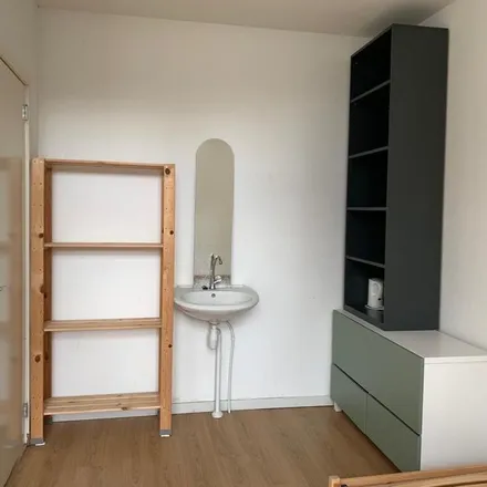 Rent this 1 bed apartment on Pastoor van Beurdenstraat 50 in 5046 HL Tilburg, Netherlands