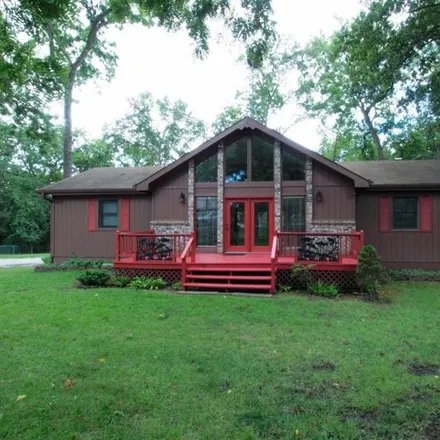 Buy this 3 bed house on 18358 Still Oak Road in Benton County, MO 65355