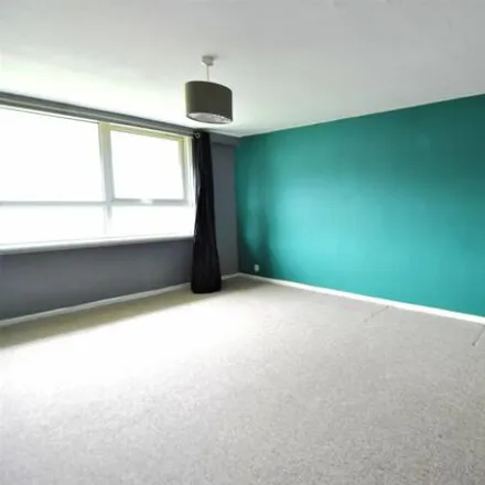 Image 2 - Wendover Road, Warblington, PO9 1DJ, United Kingdom - Apartment for rent