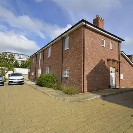 Image 3 - Great Charta Close, Englefield Green, United Kingdom - Duplex for rent