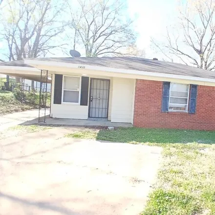 Rent this 3 bed house on 1449 Frayser Boulevard in Memphis, TN 38127