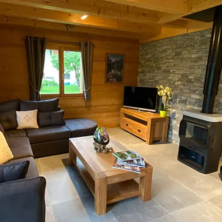 Rent this 4 bed house on 74340 Samoëns