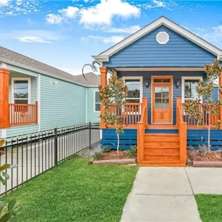 Rent this 3 bed house on 8809 Fig Street in New Orleans, LA 70118